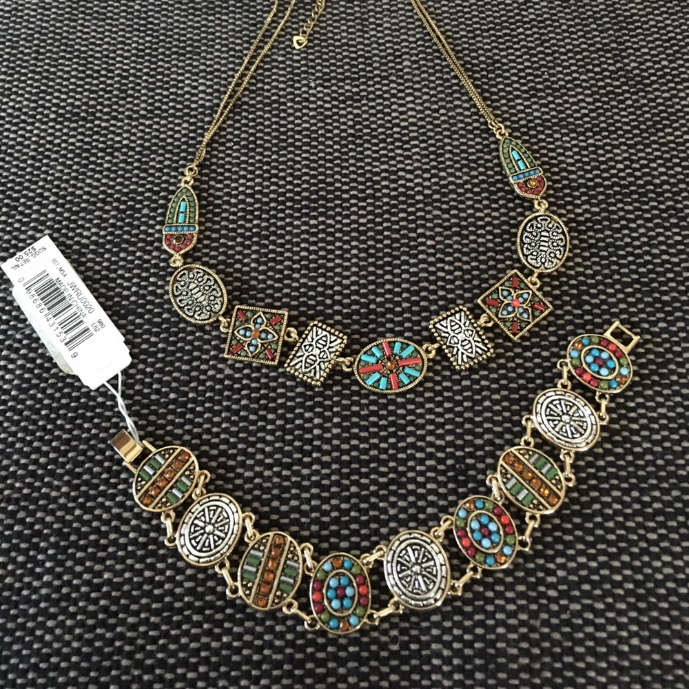 Liz Claiborne choker and braclett